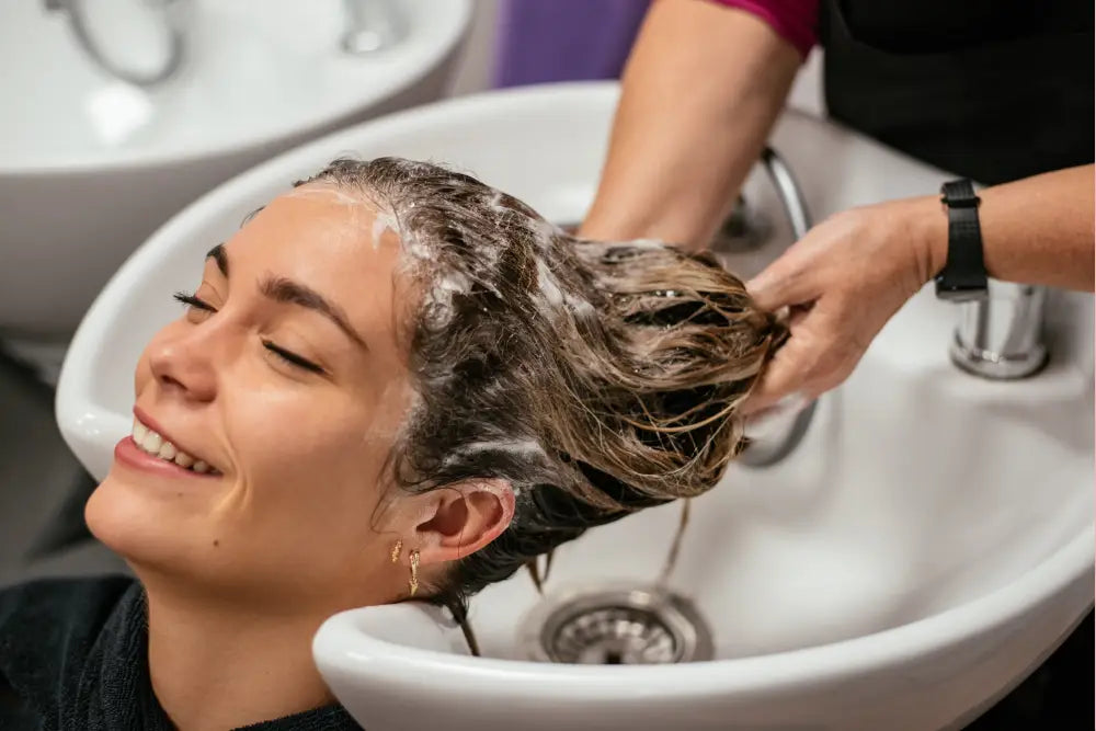 Why Your Sulphate-Free Shampoo Is Still Ruining Your Nanoplastia Treatment (The Sodium Chloride Mistake)